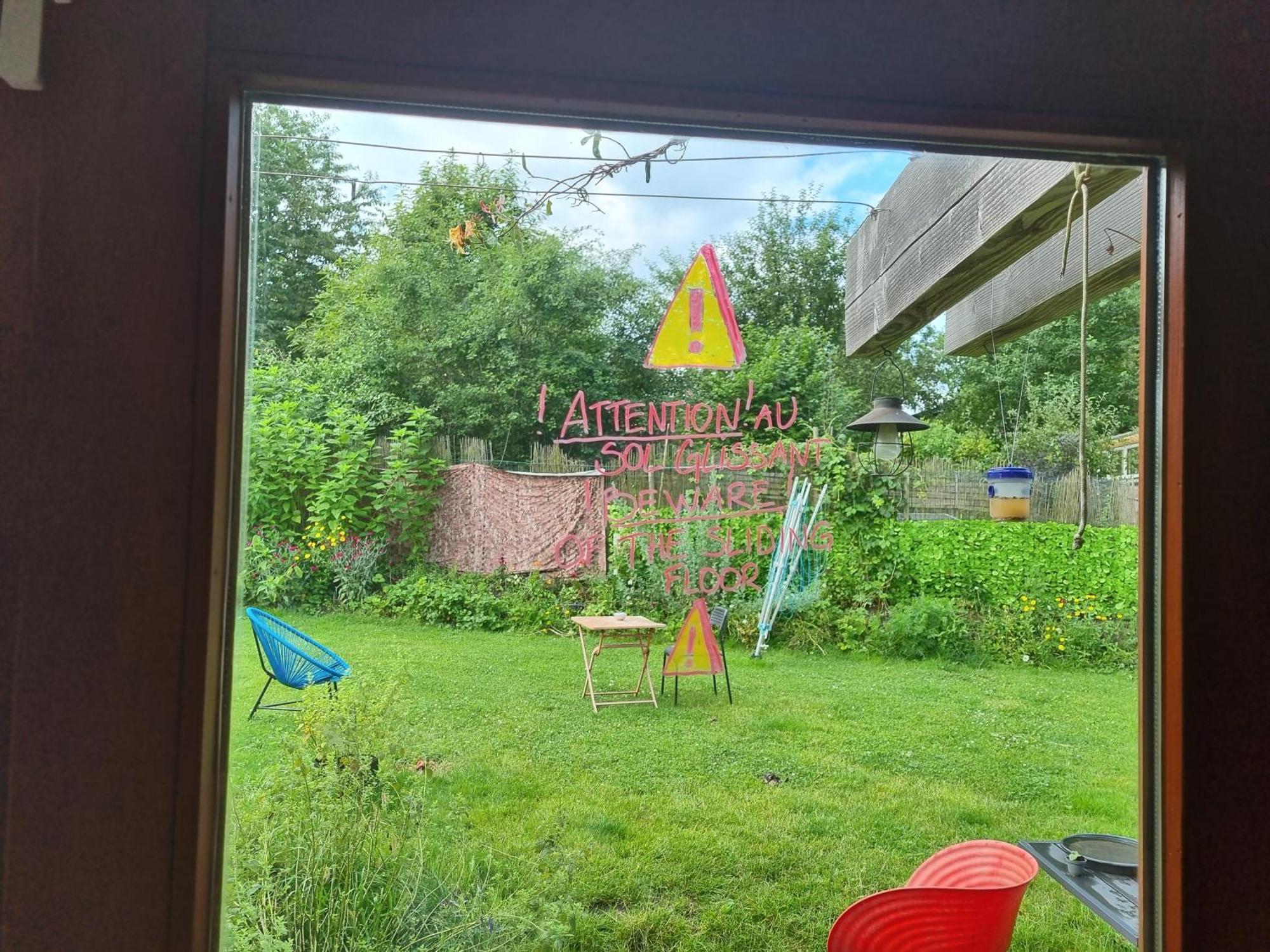 Gee Is Sharing Her Home Лиеж Екстериор снимка